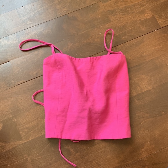 Open cross back tank top - Picture 2 of 2